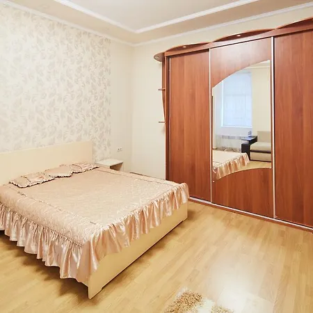 Апартаменты Centre On Svobody Avenue *
