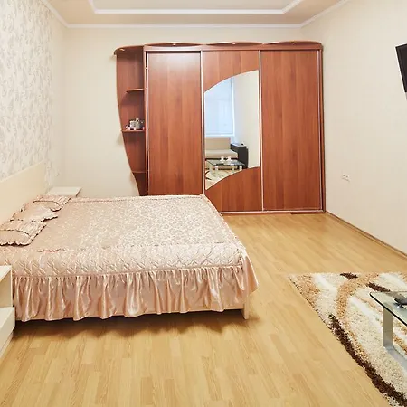 Апартаменты Centre On Svobody Avenue *